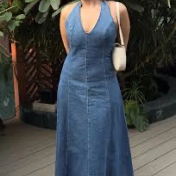❤️ Stunning Blue Denim 70,s HalterSummer  Dress - Picture 3 of 13